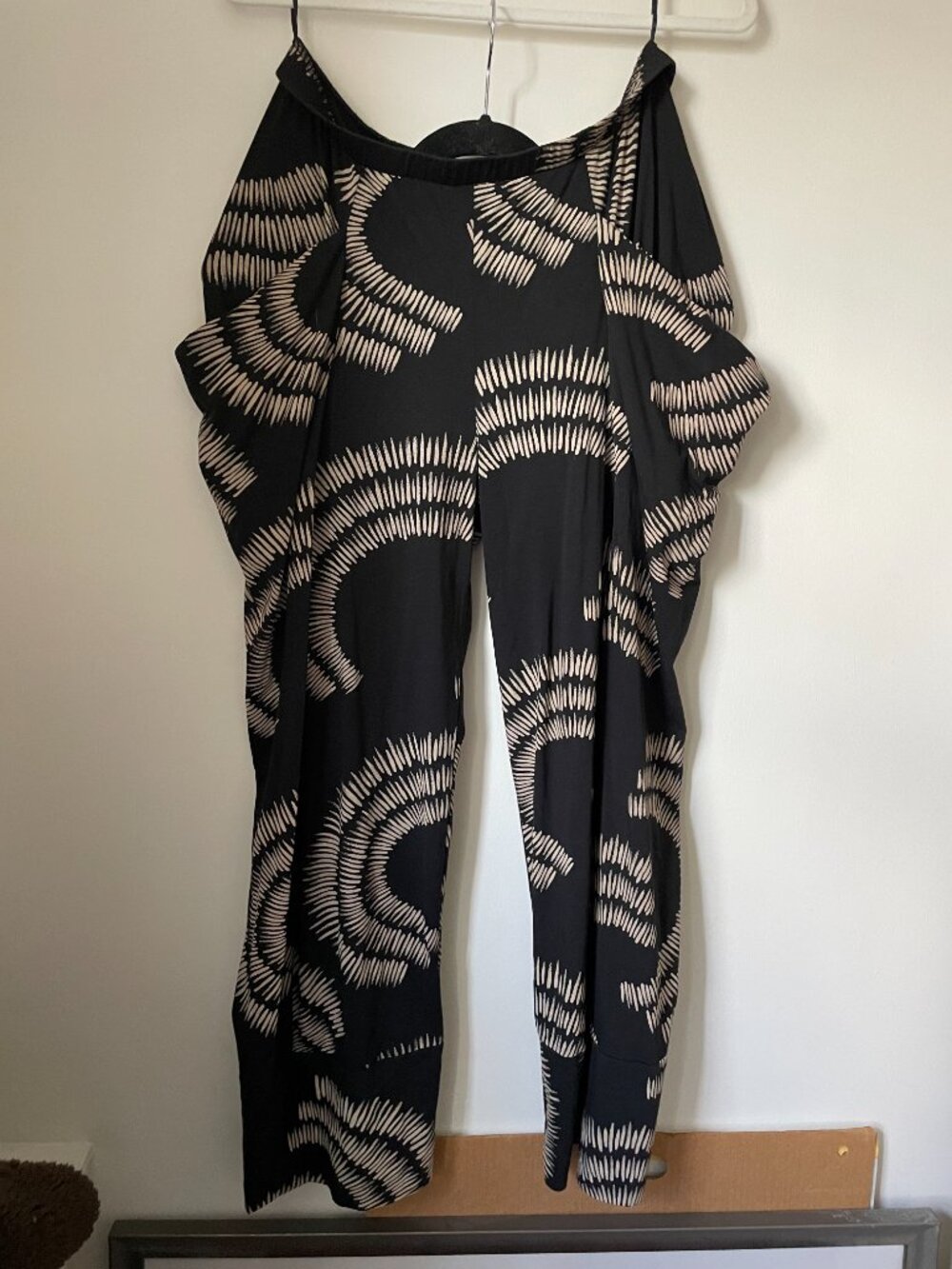 Matthildur Sunset Pants Large Black white Print Cropped Wide Leg Elastic Waist - Picture 6 of 7